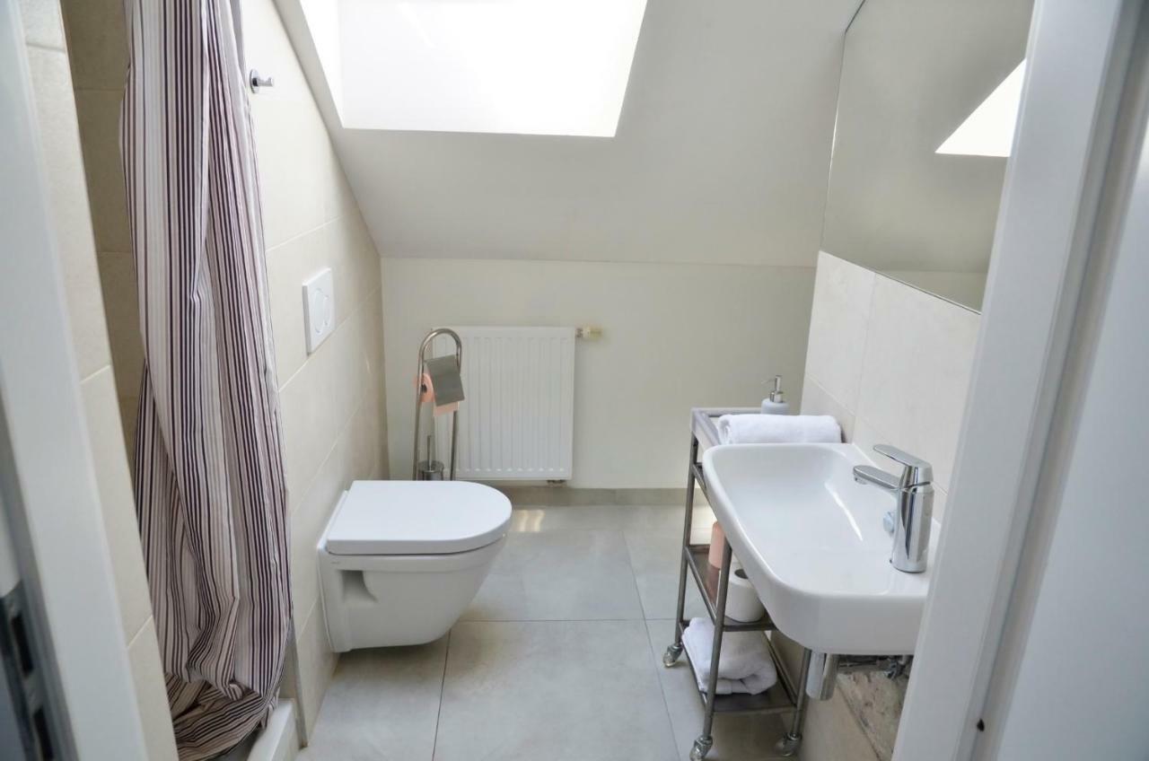 The Republic Garden Hostel Praha Bagian luar foto